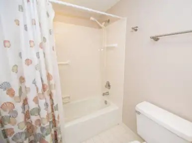 Master Bathroom Master Bathroom