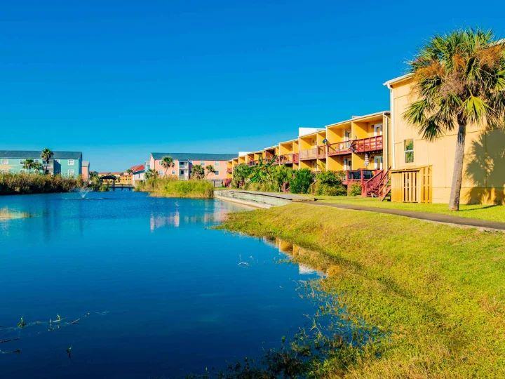 Lago Bonito Townhomes | Pensacola Beach | Southern Vacation Rentals Lago Bonito Townhomes | Pensacola Beach | Southern Vacation Rentals