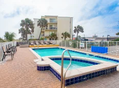 Community Pool Community Pool