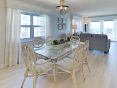 Dining Area Dining Area
