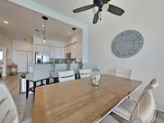 Dining Area Dining Area