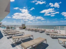 Sundeck Sundeck