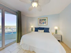 Master Bedroom - King Master Bedroom - King