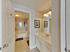 Master Bathroom Master Bathroom