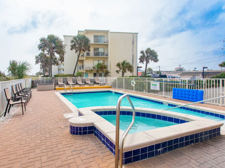 Community Pool Community Pool