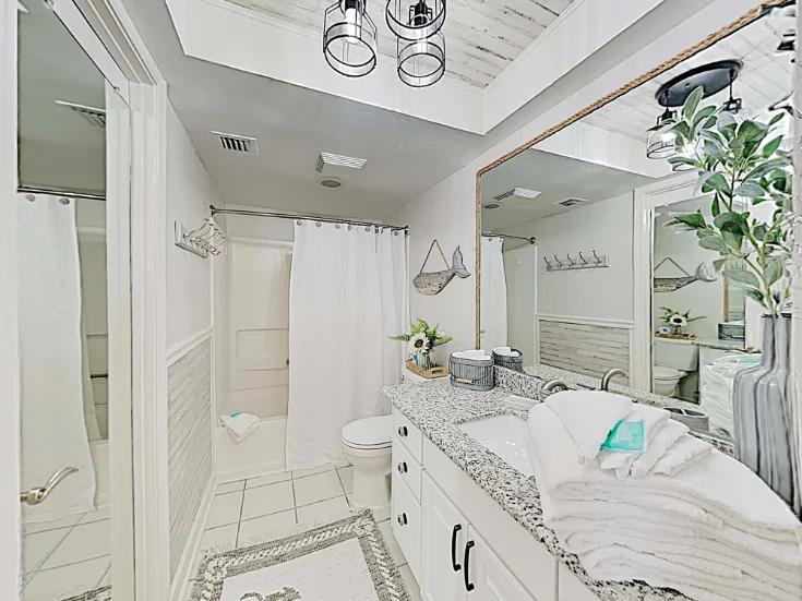 Master Bathroom Master Bathroom