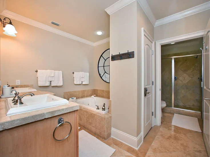 Master Bathroom Master Bathroom