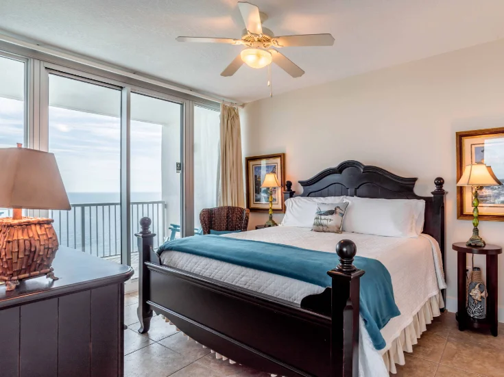 Master Bedroom - King Master Bedroom - King