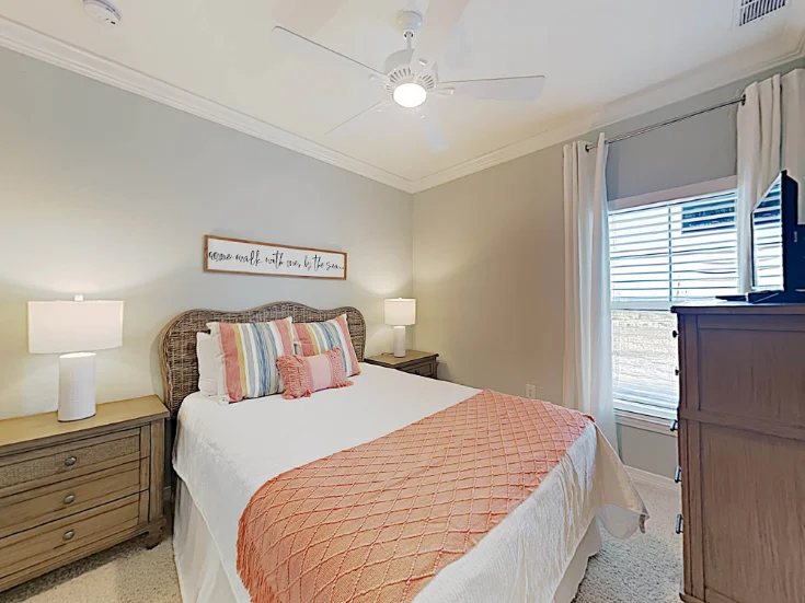 Second Bedroom - Queen Second Bedroom - Queen