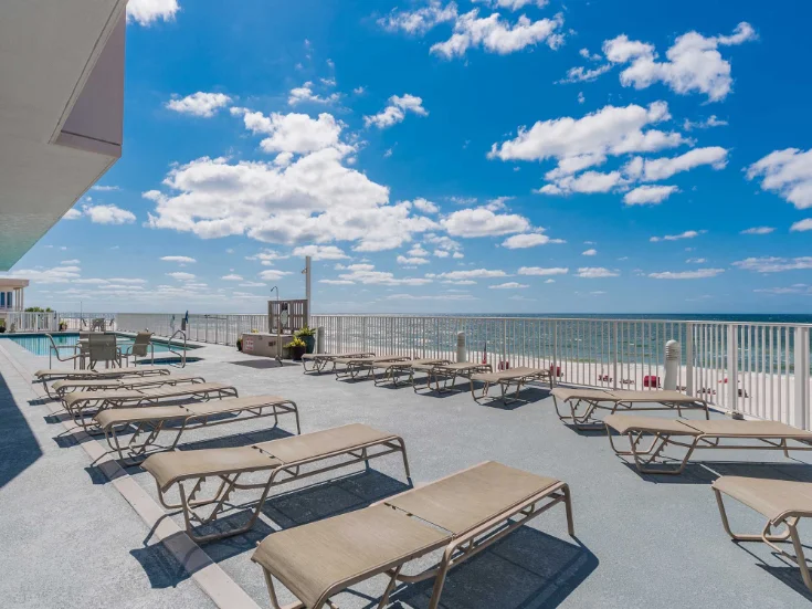 Sundeck Sundeck