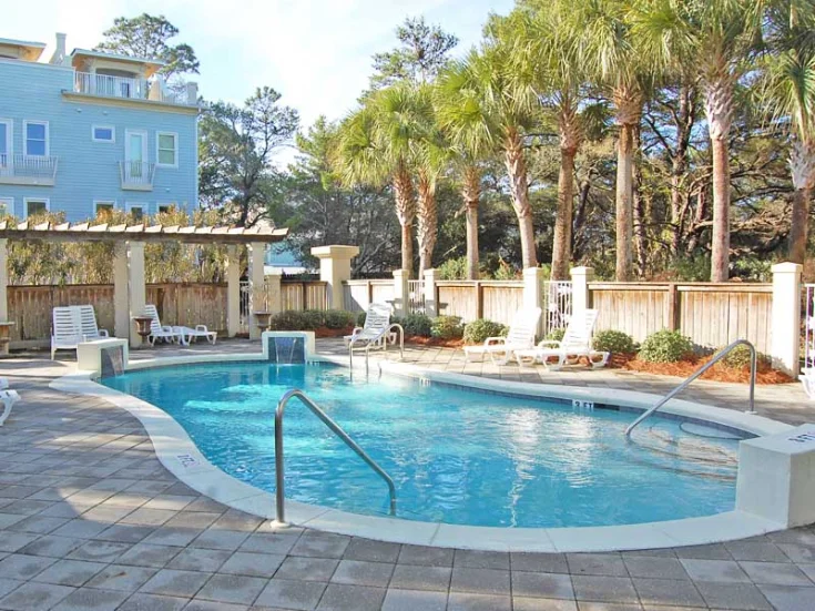 Community Pool Community Pool