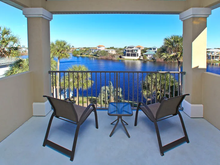 Rear Balcony Rear Balcony