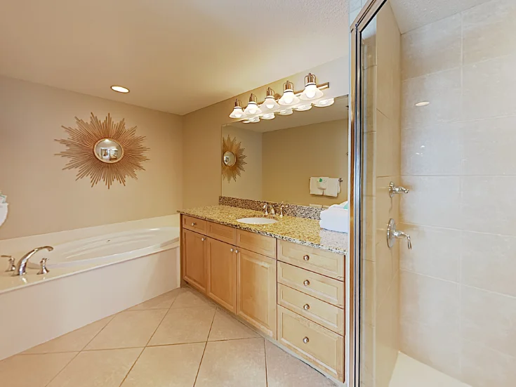 Master Bathroom Master Bathroom