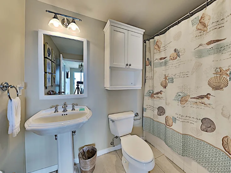 Master Bathroom Master Bathroom