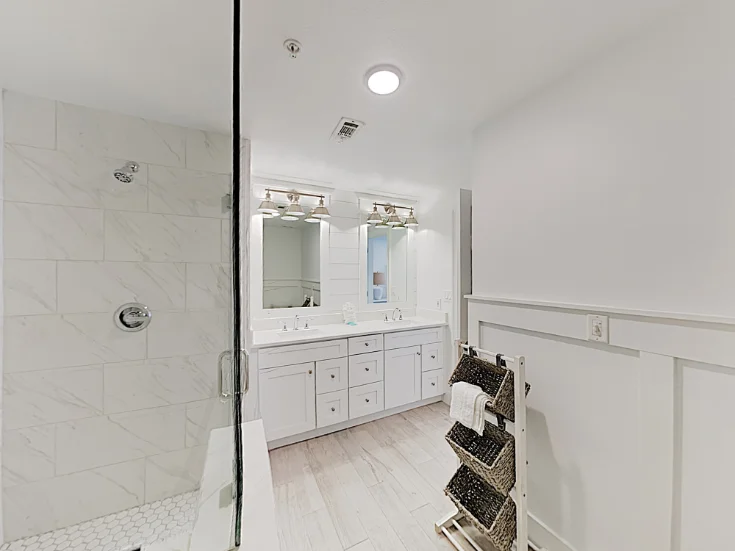 Master Bathroom Master Bathroom