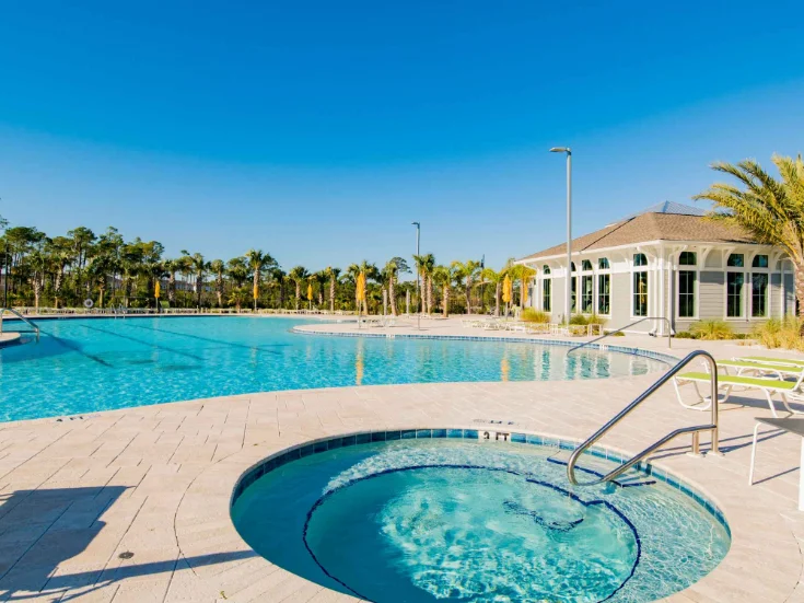 Community Pool & Hot Tub Community Pool & Hot Tub
