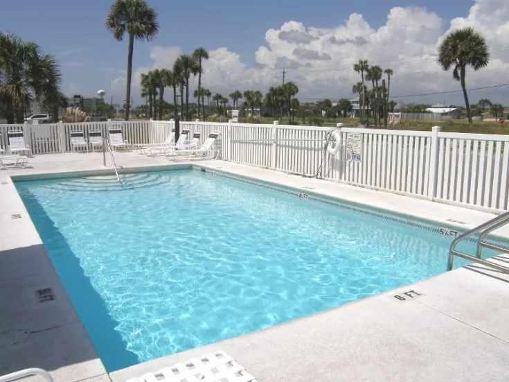 Community Pool Community Pool