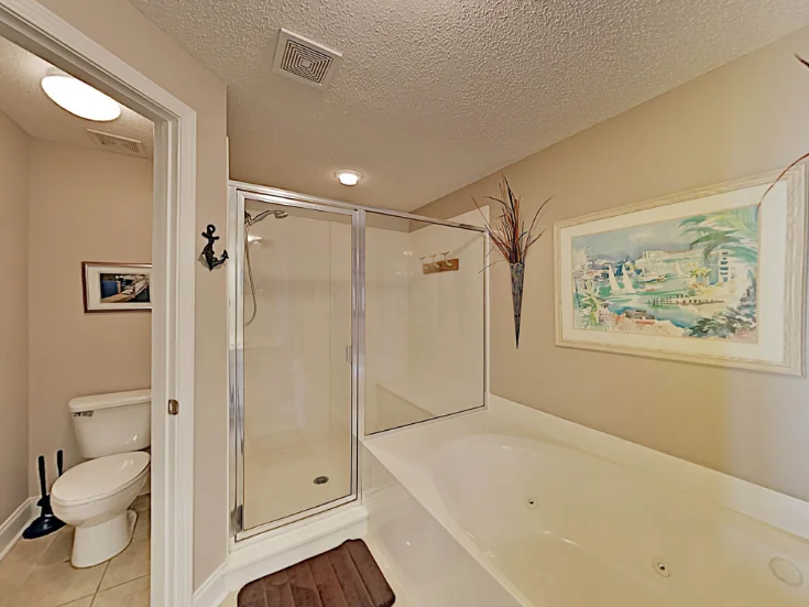 Master Bathroom Master Bathroom