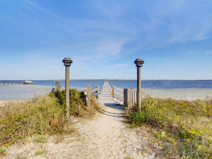 Pier Pier